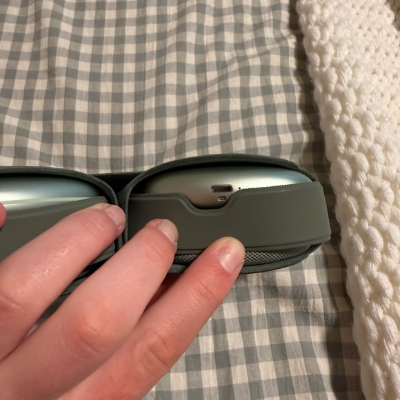 Apple AirPod Max - Picture 3 of 6